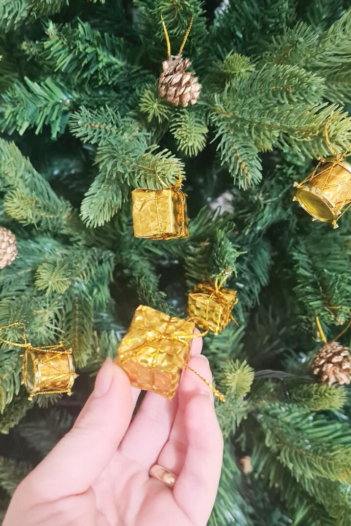 12'li Gold Kozalak Hediye Paketi Davul Şekilli Minik 3cm Yılbaşı Ağaç Süsleri - 4