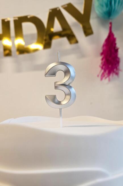 3 Yaş Gümüş Mum Rakam Pasta Mumu Yaş Mum Gümüş Renk - 1