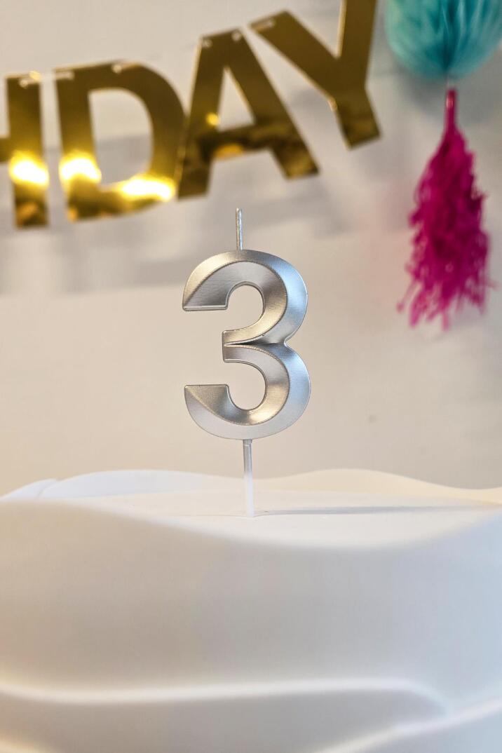3 Yaş Gümüş Mum Rakam Pasta Mumu Yaş Mum Gümüş Renk - 1