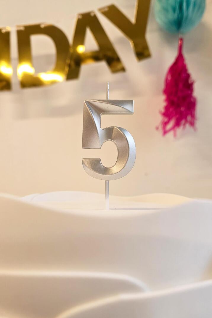 5 Yaş Gümüş Mum Rakam Pasta Mumu Yaş Mum Gümüş Renk - 1