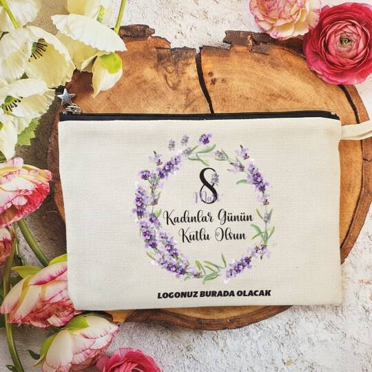 Astarlı Lüx Clutch Çanta 8 Mart Kadınlar Günü Logo Baskılı Lavanta Çiçekleri