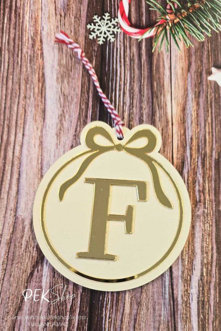 Baş Harfli Yuvarlak Model Fiyonklu Yılbaşı Ağaç Süsü - Gold Baş Harf ve Fiyonk Tasarım Yeni Yıl Süsü - 7