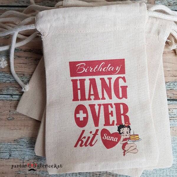 Betty Boop Doğum Günü Hangover Kit Kesesi - 1
