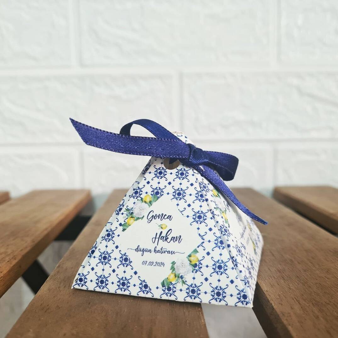 Bleu Blanch Konsept Piramit Şekilli Nikah Şekeri - 2
