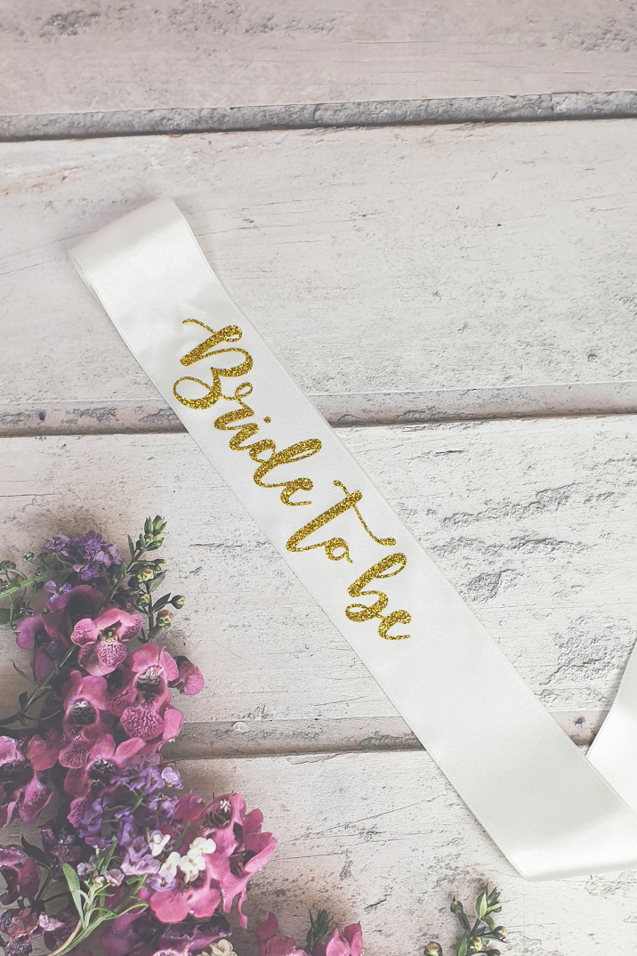 Bride to be Kuşak, Gold Glitter Baskılı Bekarlığa Veda Kuşağı - 1