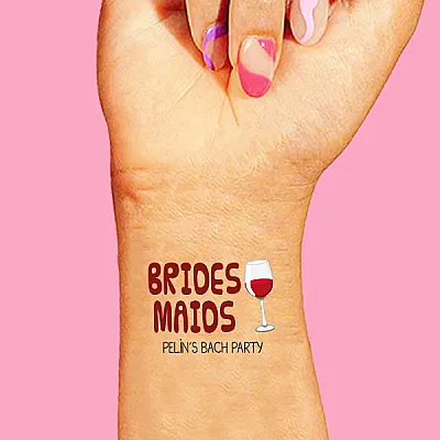 Bridesmaid Şarap Konsept İsme Özel Dövme 