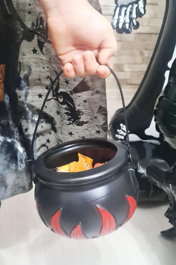 Cadılar Bayramı Şeker Kovası Cadı Kazanı Şeklinde Halloween Şeker Kovası - 2