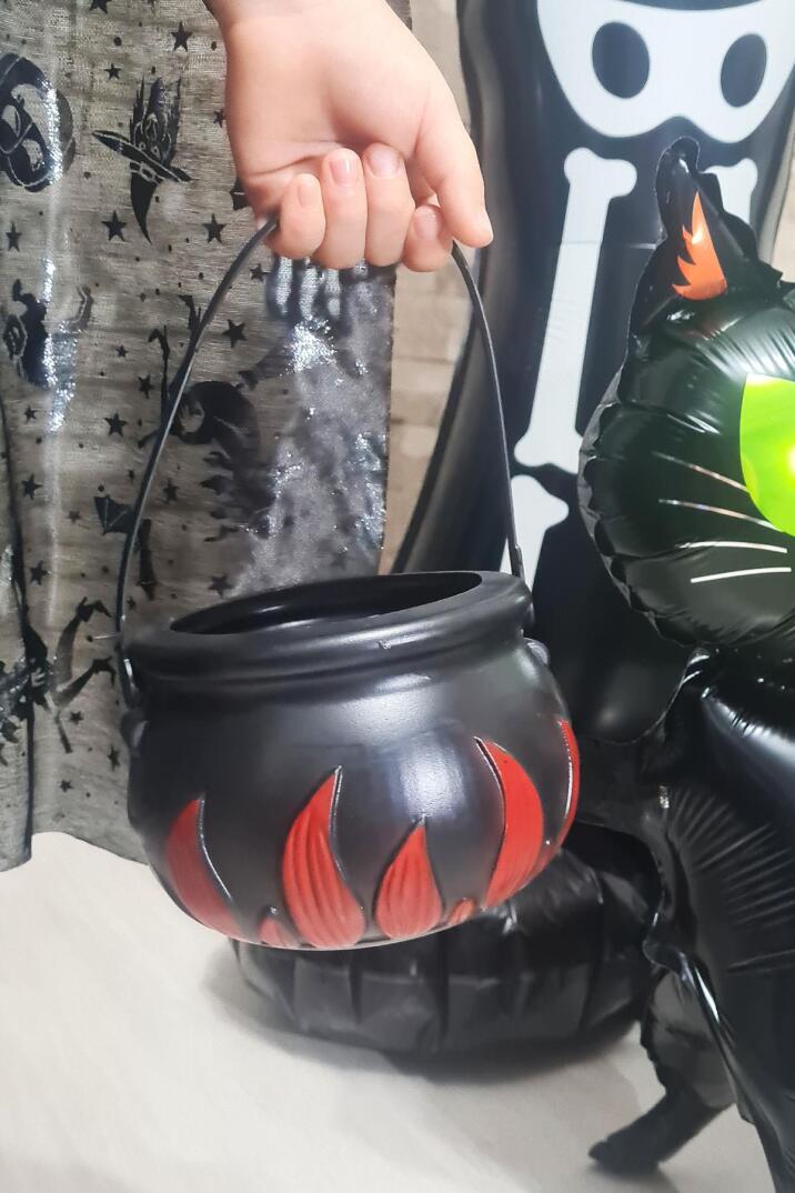 Cadılar Bayramı Şeker Kovası Cadı Kazanı Şeklinde Halloween Şeker Kovası - 4