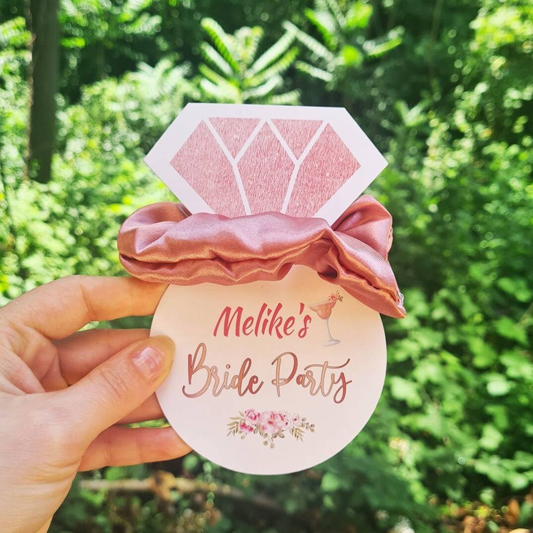 Çiçekli Rose Gold Konsept Hediyelik Saten Toka - 1