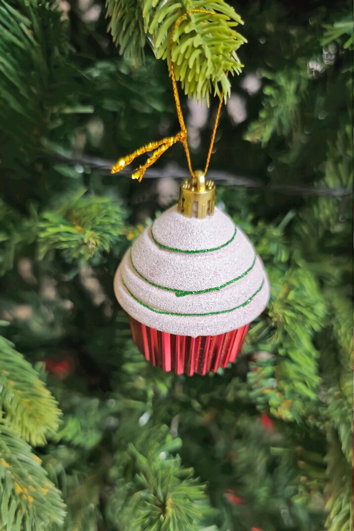 Cupcake Şekilli Yılbaşı Ağacı Süsü Kremalı Kek Çam Ağaç Süsü 1 ADET TEKLİ - 2