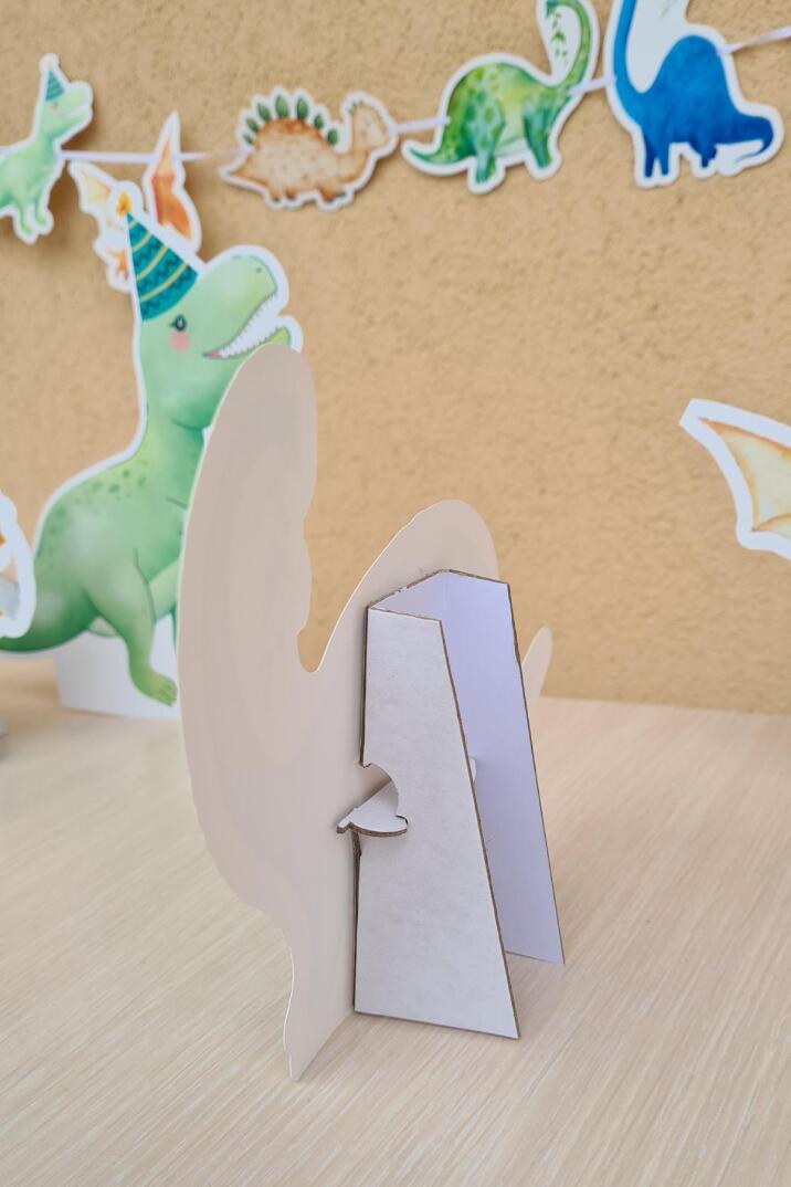 Dinozor Konsept Doğum Günü Ayaklı Pano Seti Masa Üstü - 4