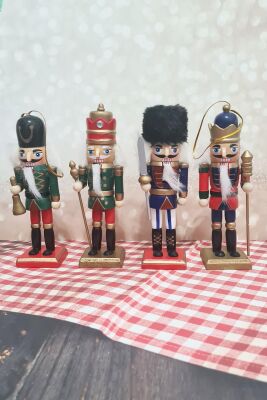 Fındıkkıran Asker Yılbaşı Süsleri 4lü Dekor Objesi Hareketli Nutcracker Kurşun Asker Süsler 15 cm 4lü - 3
