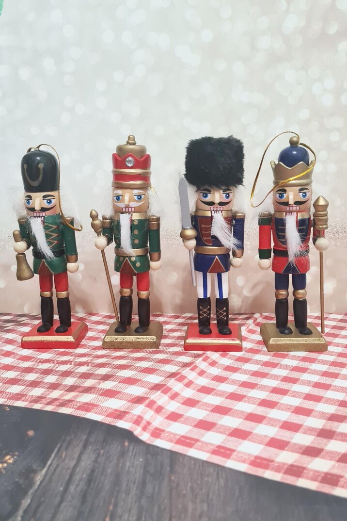 Fındıkkıran Asker Yılbaşı Süsleri 4lü Dekor Objesi Hareketli Nutcracker Kurşun Asker Süsler 15 cm 4lü - 3