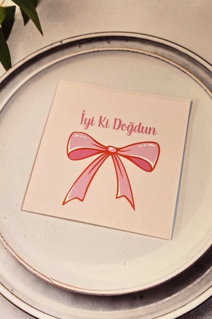 Fiyonk Tema Doğum Günü Peçetesi İyi Ki Doğdun 12li Pembe Kare Kumaş Dokulu 12 Adet - 2