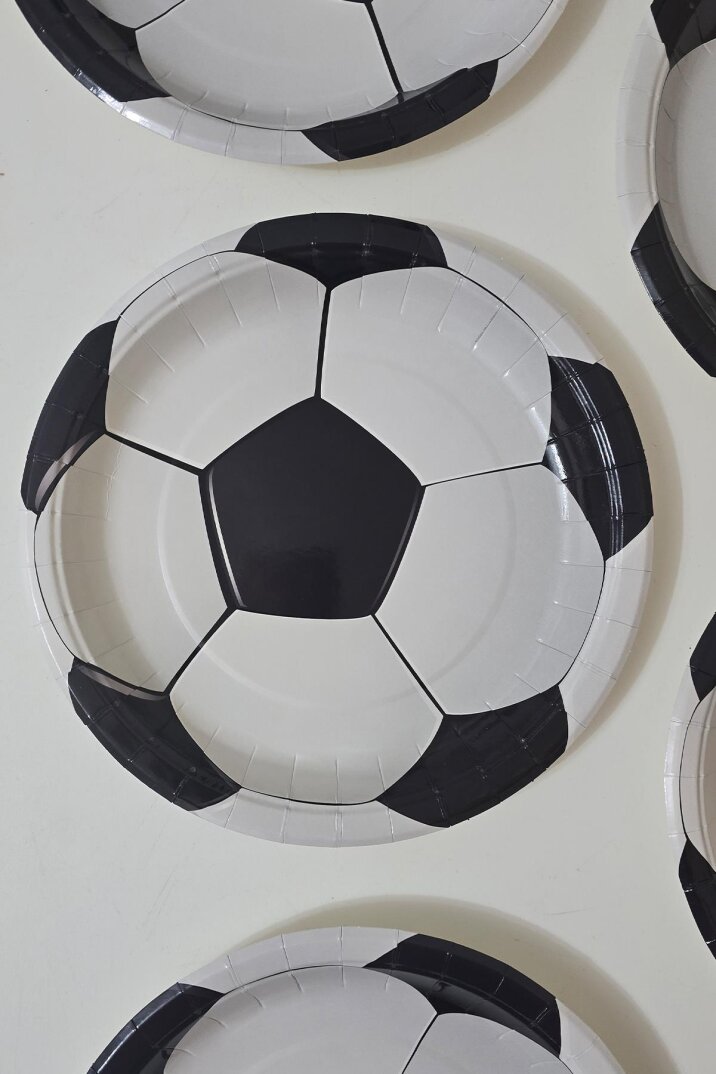 Futbol Tema Karton Tabak 8 li Paket - 1