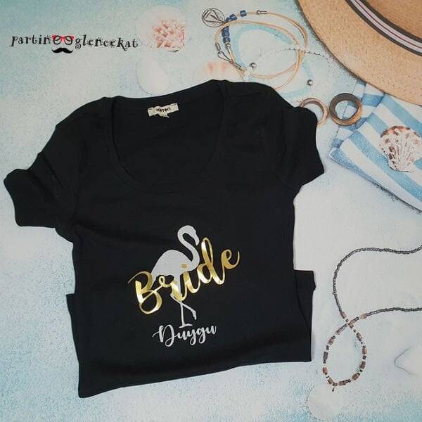 Gold Beyaz Flamingo İsme Özel Baskılı Siyah Tshirt - 1