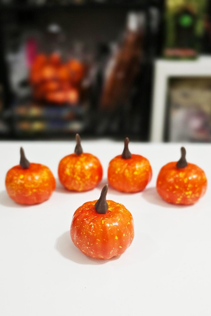 Halloween Balkabağı Figür Süs 5cm - 5 Li Set Cadılar Bayramı Kabak Figür Masa Süsleri 5 Adet - 1