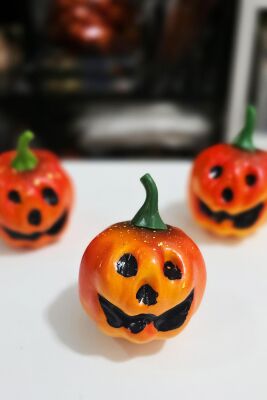 Halloween Gülen Surat Balkabağı Figür Süs 7cm - 3 Lü Set Cadılar Bayramı Kabak Figür Masa Süsleri 3 Adet - 3