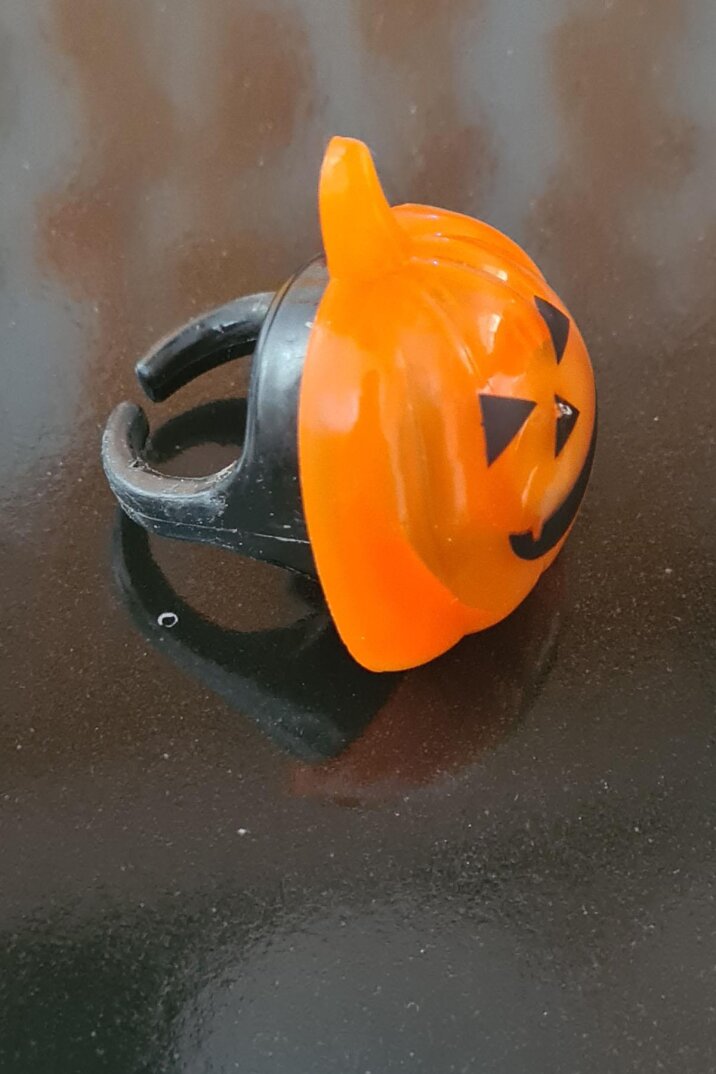 Halloween Işıklı Yüzük Bal Kabağı Şeklinde Işıklı Cadılar Bayramı Yüzüğü - 3