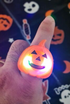 Halloween Işıklı Yüzük Bal Kabağı Şeklinde Işıklı Cadılar Bayramı Yüzüğü - 4
