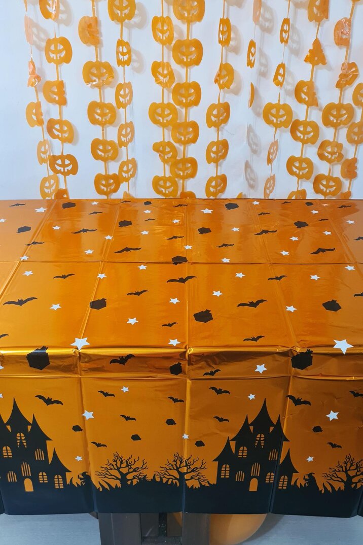 Halloween Masa Örtüsü Parlak Turuncu Cadılar Bayramı Desenli Masa Örtüsü Büyük Boy 135x180cm - 1