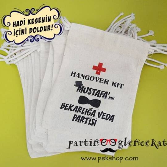 İsme Özel Baskılı Papyon Detaylı Hangover Kit Kesesi - 1