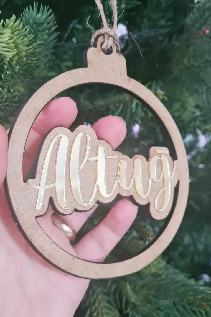 İsme Özel Üretim Ahşap Gold Aynalı Yılbaşı Ağaç Süsü Altın Ayna İsimli Çam Ağaç Süsü - 2