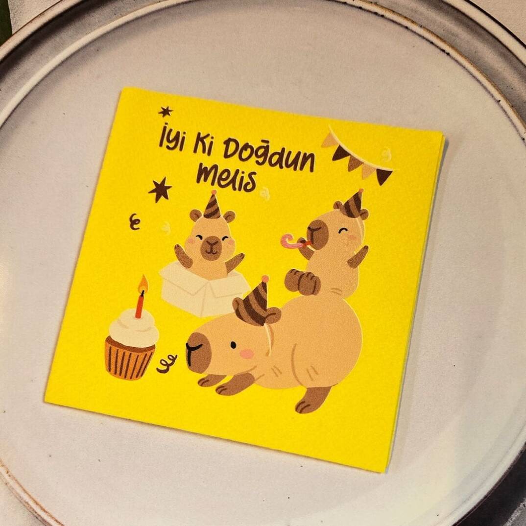 Kapibara Konsept Dokulu Sarı İsme Özel Kare Peçete - 1