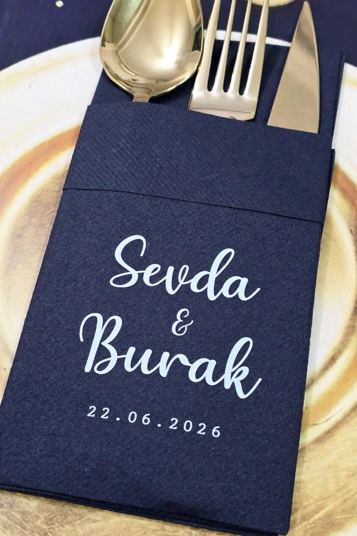 Kumaş Dokulu Cepli Siyah Peçete İsimli Konsept - 2