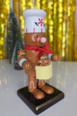 Kurabiye Adam Fındıkkıran Masa Üstü Süs Obje Aşçı Kurabiye Adam ve Kurabiyeleri Yılbaşı Masa Süsü 16cm - 3