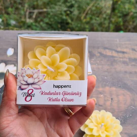 Lotus Mum Özel Kesim Kutulu Sarı Renk Kadınlar Günü Hediyesi - 3