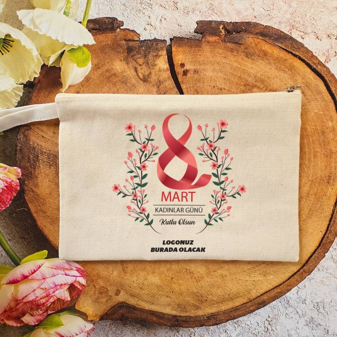 Makyaj Çantası 8 Mart Kadınlar Günü Logo Baskılı Kırmızı Çiçekler - 1