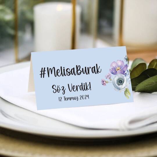 Mavi Lila Çiçekler Konsept Hashtag / Masa Üstü İsim Kartları