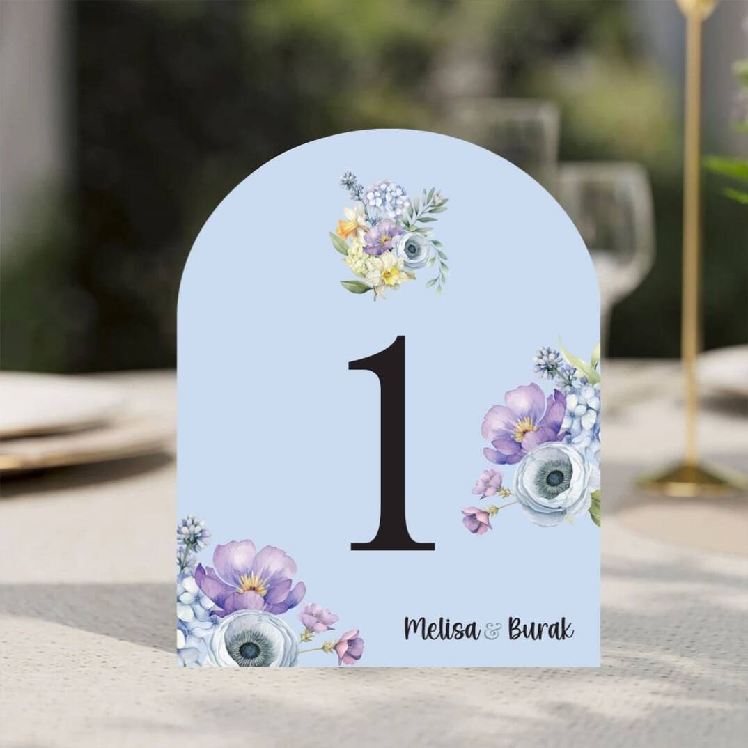 Mavi Lila Çiçekler Konsept Masa Numara Kartı - 1