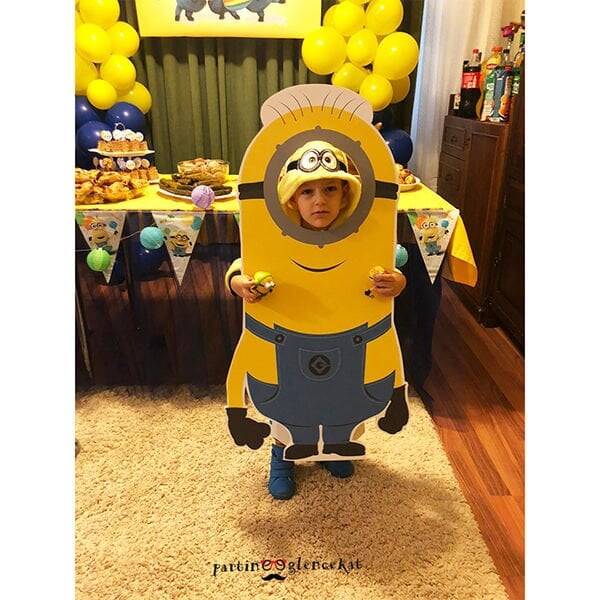 Minions Konseptli Cut Out Çerçeve - 1