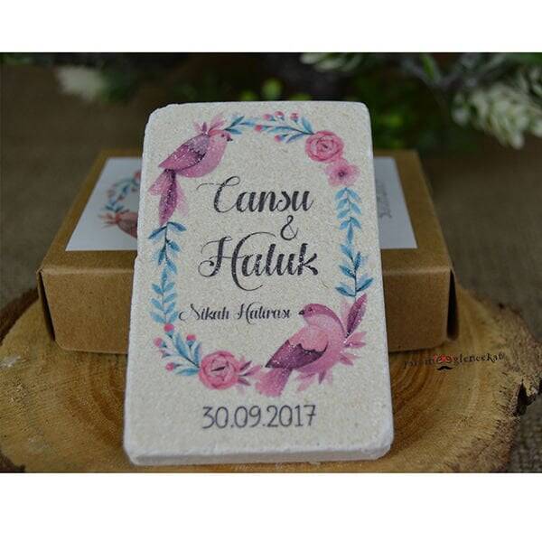 Pembe Çiçekler Kuşlar Konsept Baskılı Taş Magnet - 1