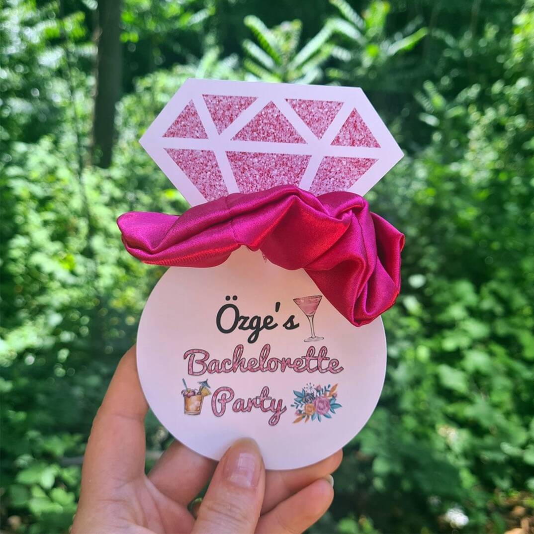 Pembe Glitter Çiçekli Konsept Hediyelik Saten Toka - 1
