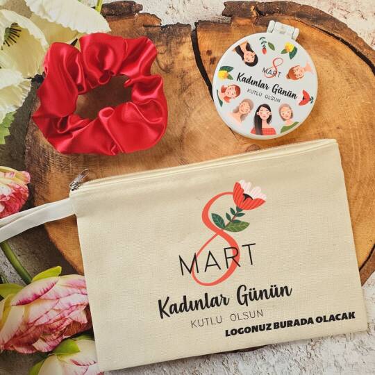 Plastik Aynalı Kadınlar Günü Hediye Seti Kadın Figürleri 8 Mart Hediyelik Ayna Toka Çanta - 1