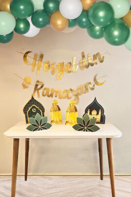Ramazan Masa Süsleme Seti Ev Okul Ramazan Süslemeleri Gold Bannerlı Balonlu Yeşil Gold Maketli Paket - 1