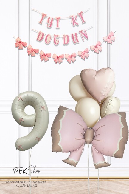 Retro Pembe Fiyonk Tema Pembe Fiyonk Kurdeleli Lüks Doğum Günü Balon Seti - 33
