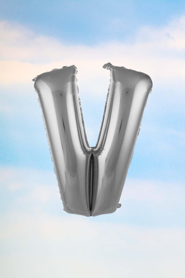 V Harfi Gümüş Folyo Balon 100 cm 40 inç 1 Metre Silver - 1