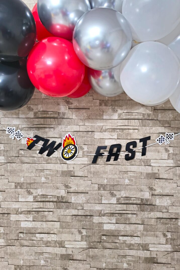 Yarış Araba Tema Doğum Günü Two Fast Banner 2 Yaş Doğum Günü Banner - 1