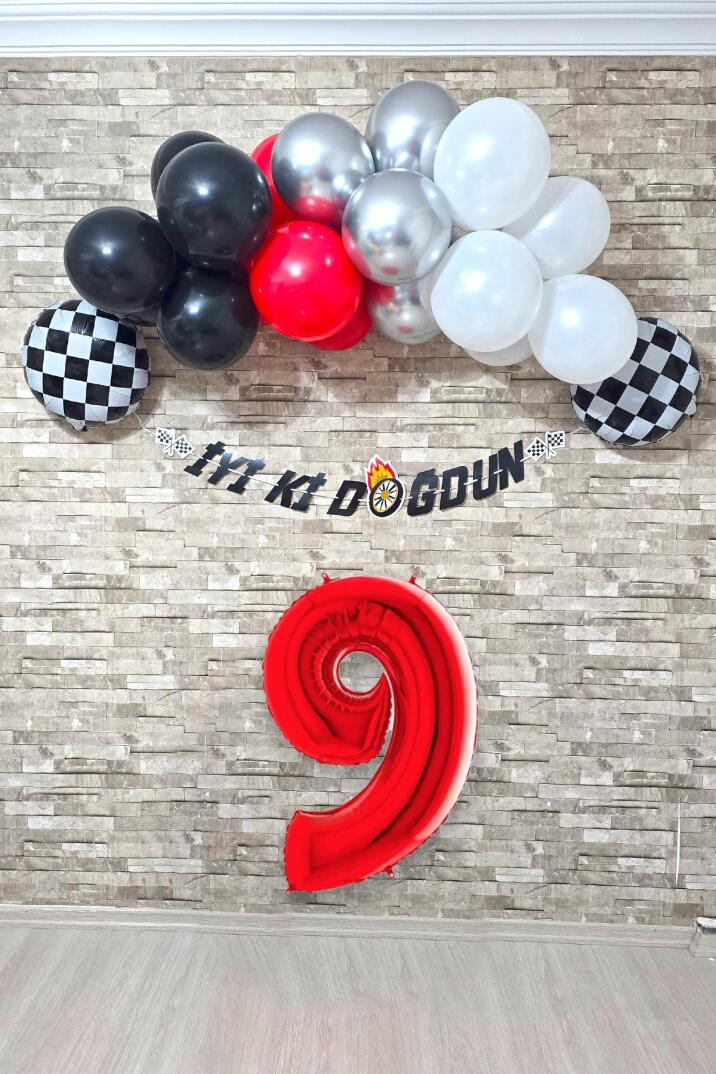 Yarış Temalı Doğum Günü Parti Seti 100cm Yaş Balonlu Bannerlı Doğum Günü Süsleme Seti - 10