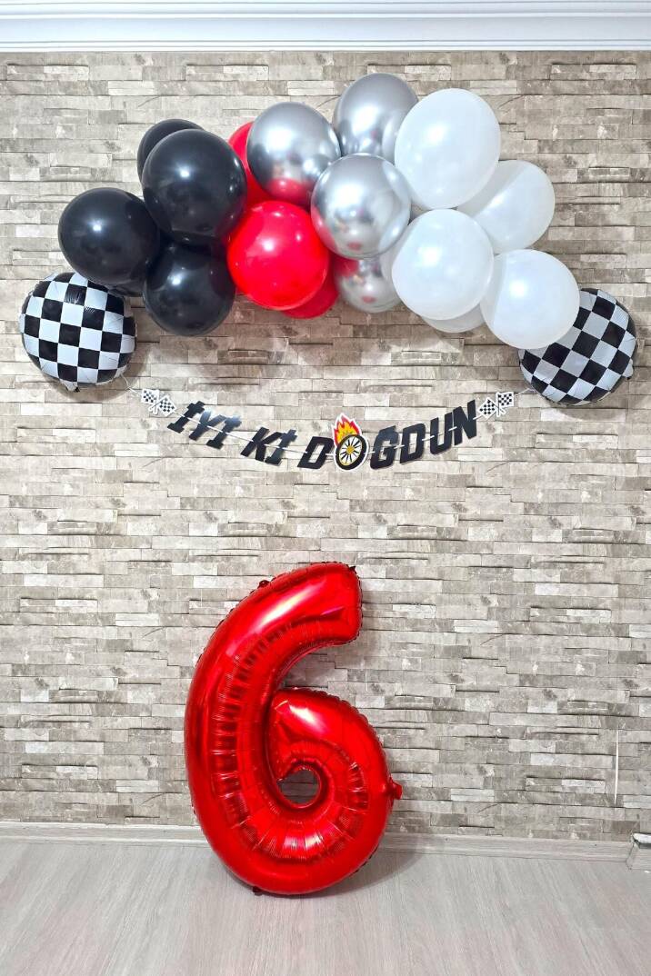 Yarış Temalı Doğum Günü Parti Seti 100cm Yaş Balonlu Bannerlı Doğum Günü Süsleme Seti - 1
