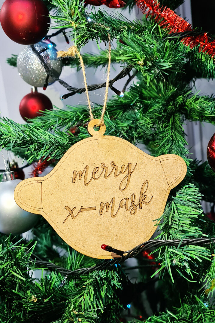 Yılbaşı Ağacı Süsü Maske Şekil Merry X-Mask - 1