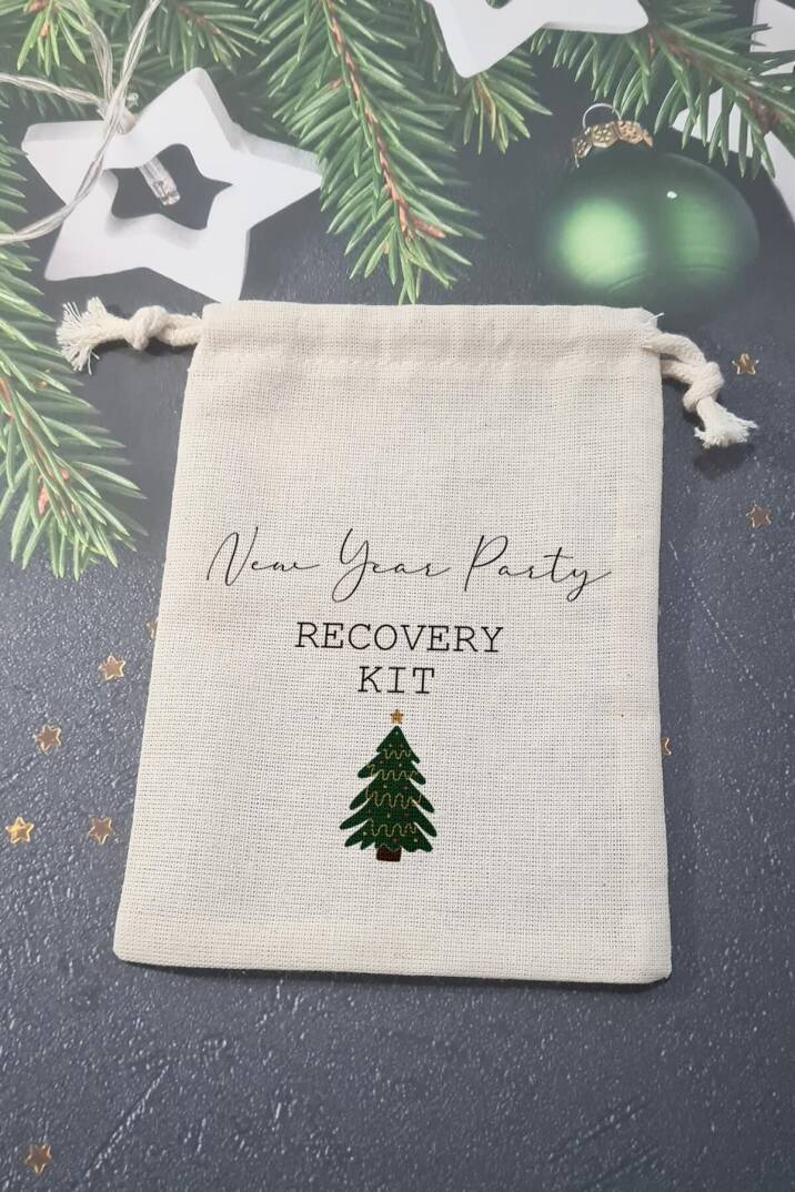 Yılbaşı Ağacı Yılbaşı Partisi Hangover Kit Kesesi - 1