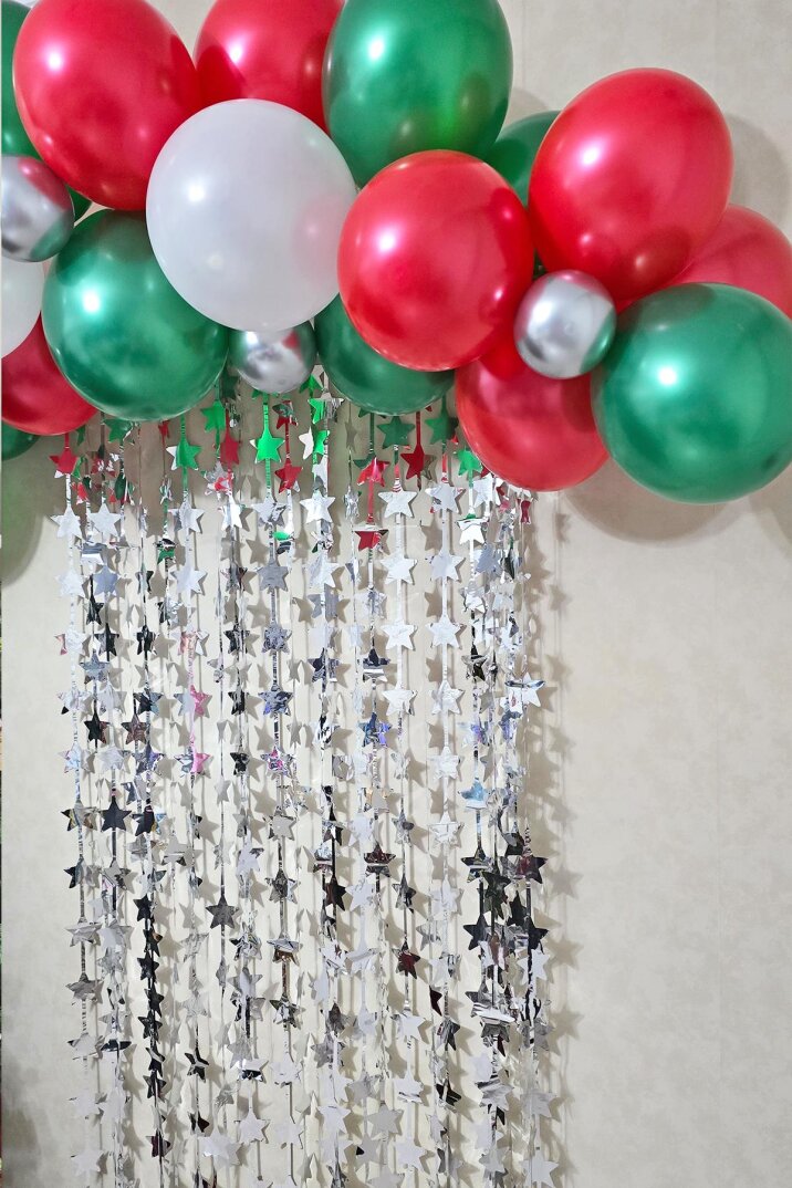 Yılbaşı Balon Zinciri Paketi Gümüş Yıldızlı Arka Fonlu Yılbaşı Balon Süsleme Seti - 3