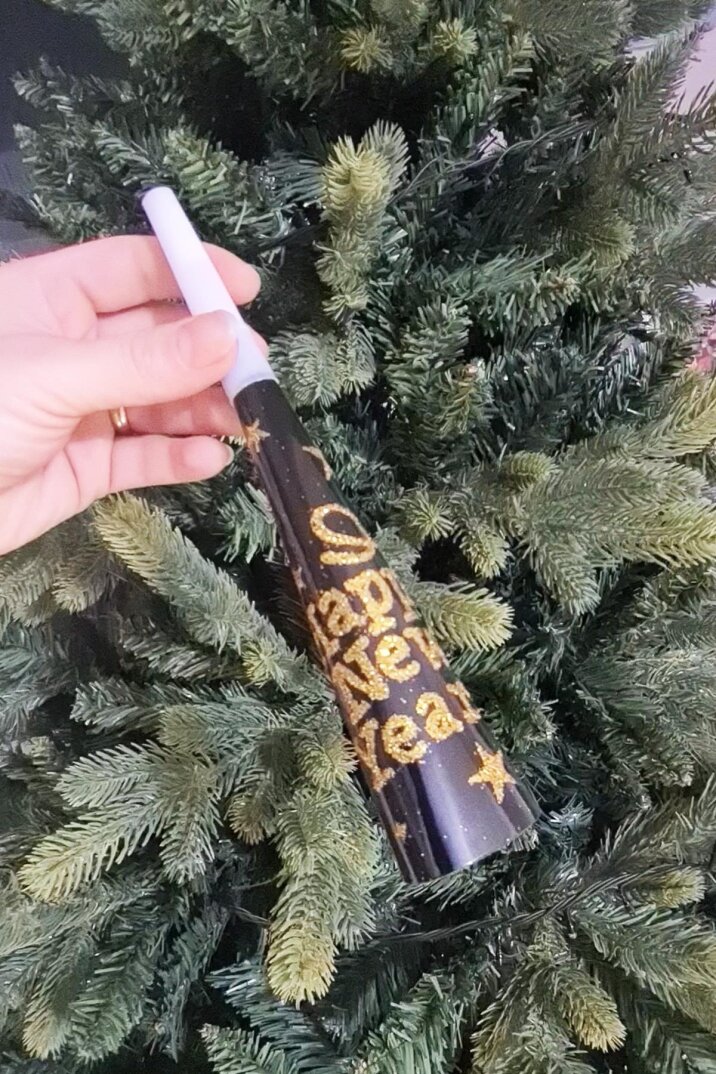 Yılbaşı Düdükleri Gold Lüks Happy New Year Yazılı Gold Simli Uzun Yüksek Sesli Vuvuzela 6'lı - 2