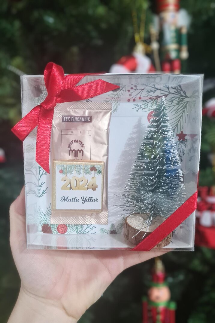 Yılbaşı Hediyesi Mini Yılbaşı Çam Ağacı Türk Kahvesi ve Çikolatalı Set Yeni Yıl Hediyesi - 1