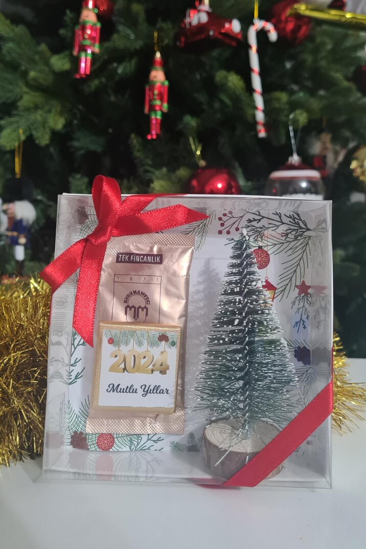 Yılbaşı Hediyesi Mini Yılbaşı Çam Ağacı Türk Kahvesi ve Çikolatalı Set Yeni Yıl Hediyesi - 3
